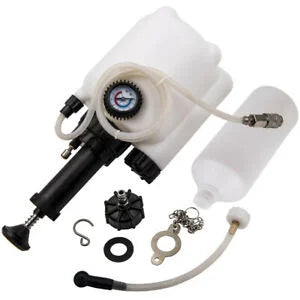 O'Reilly – Brake / Clutch Bleeding System Hydrauic Fluid Bleeder Service Tool wth E20 adapter 3L